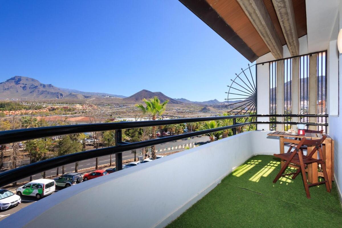 In Cristianos- Ichazagua Views Apartament Los Cristianos (Tenerife)
